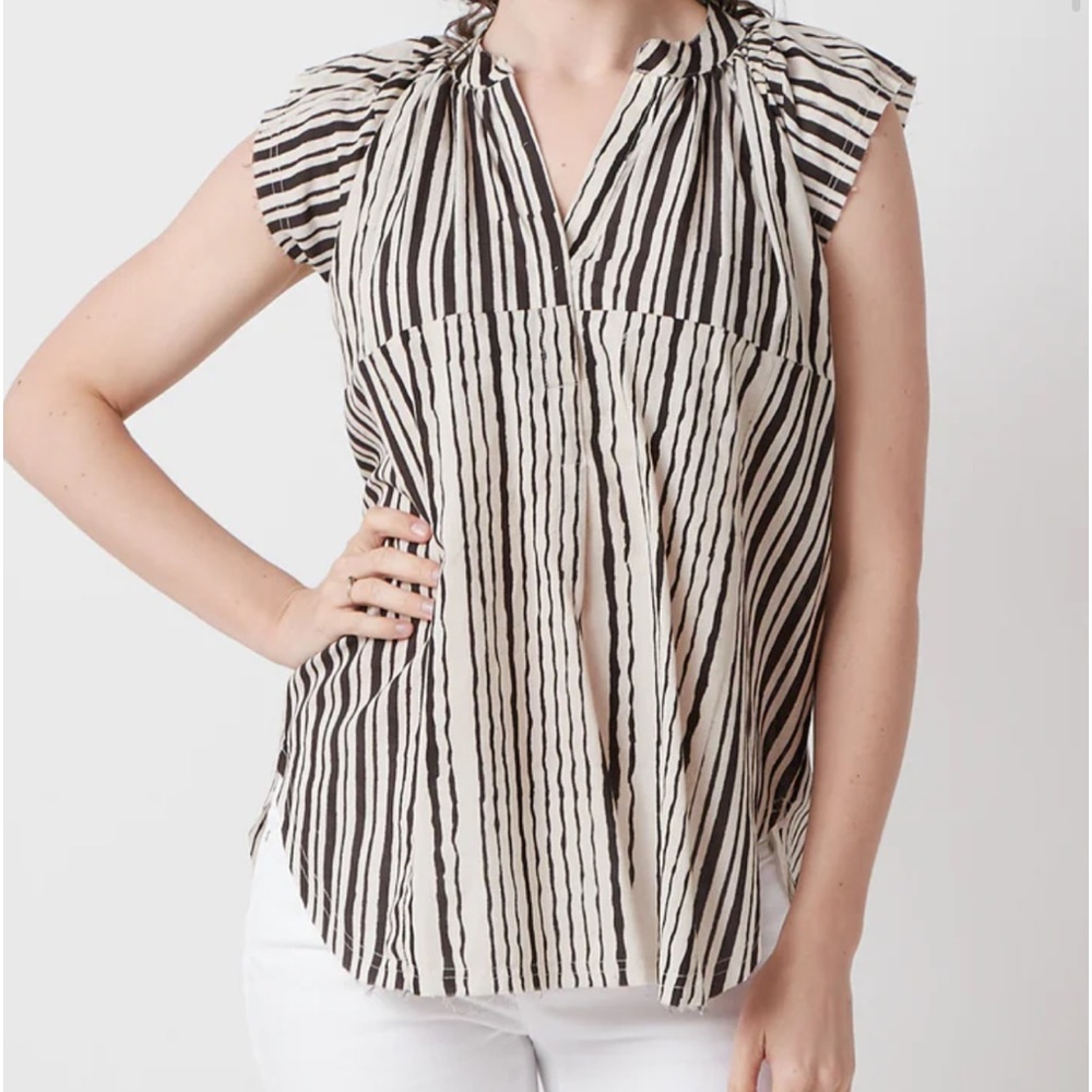 V.DE.VINSTER BLACK AND CREAM STRIPE TOP SIZE S
